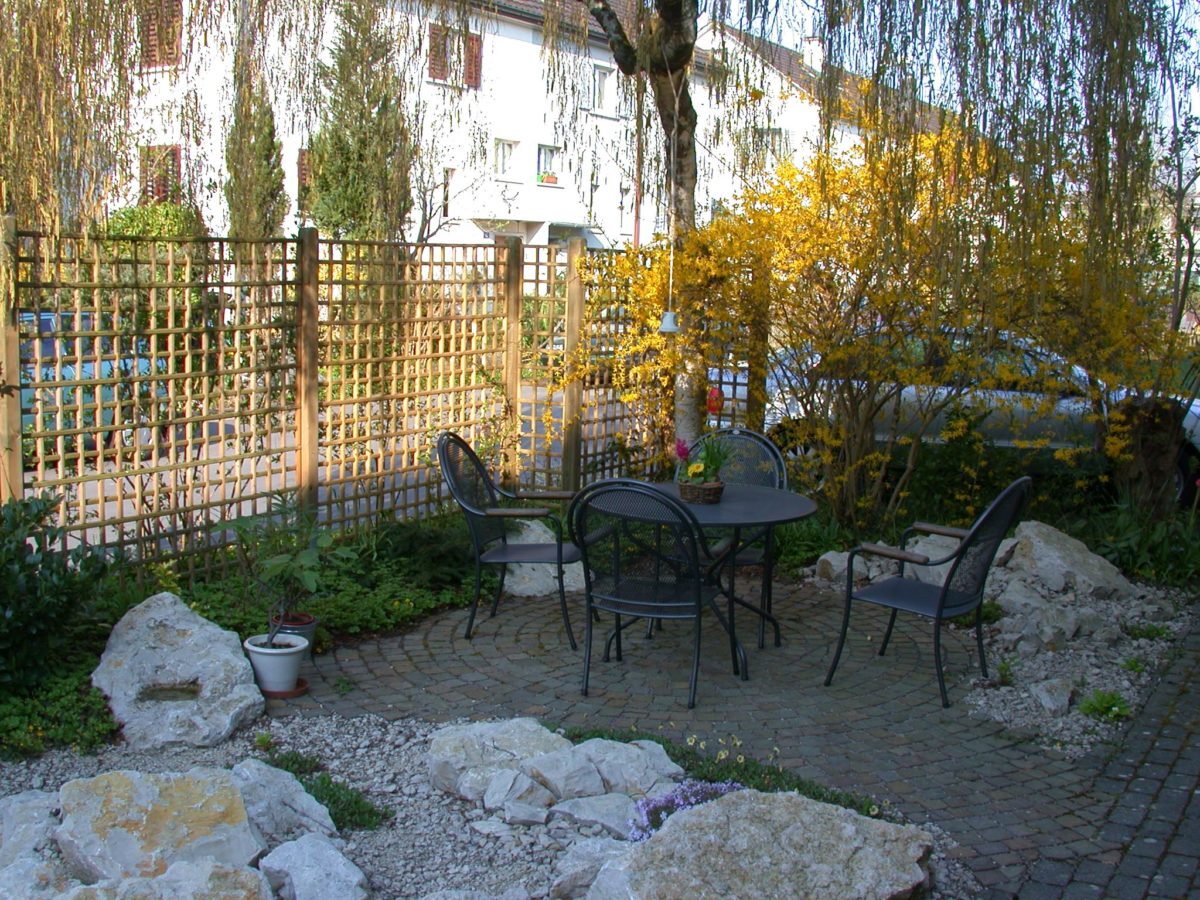 B33-Schattiger-Sitzplatz-2-e1538682872735.jpg